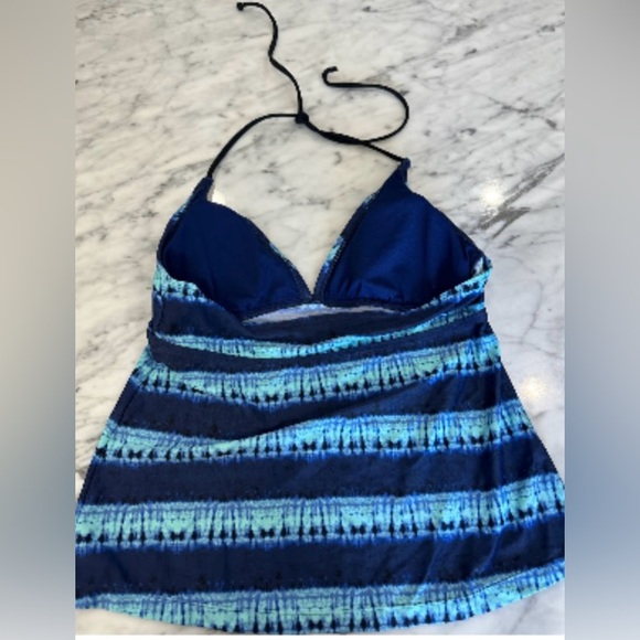 Converse One Star Halter Top - Picture 2 of 3